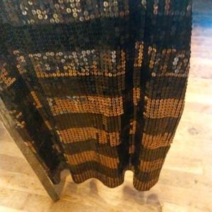 Is marquise black sparkling top
